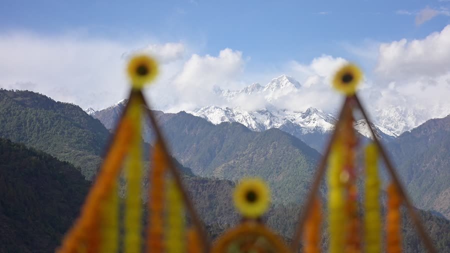 Haldi decor against the Himalayas (video)